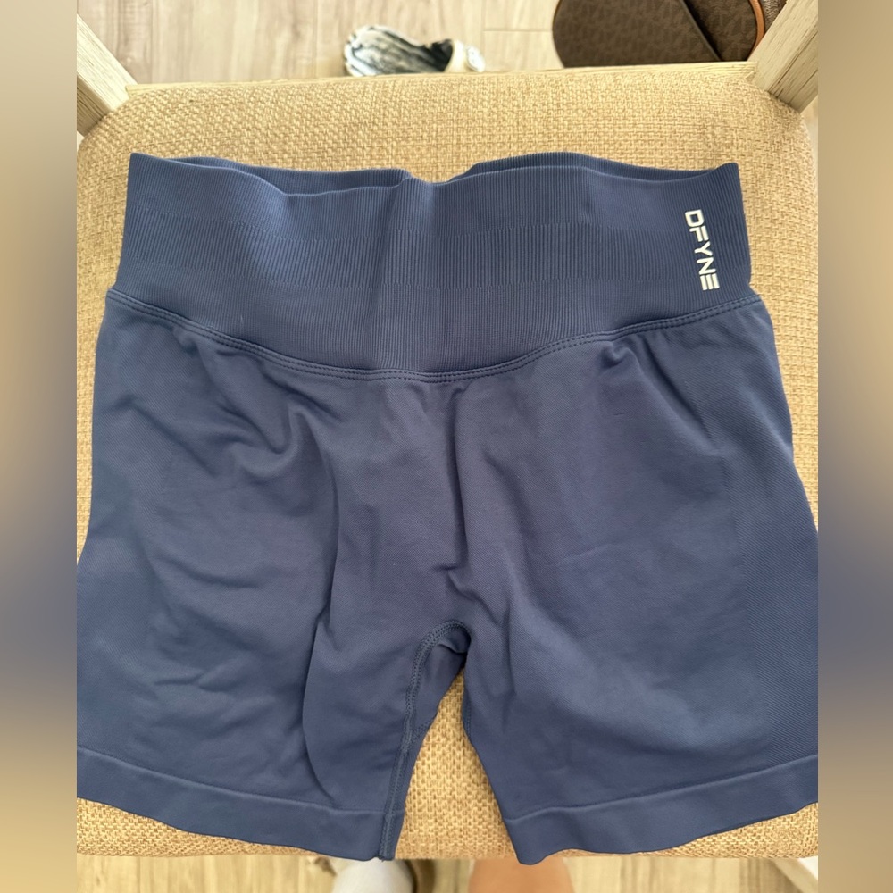 DFYNE Women's Navy Bike Shorts - High-Waist Performance
